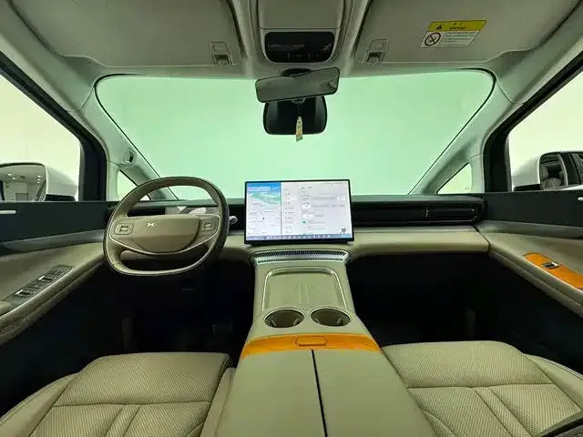 XPeng X9 2024 из CN, фото 3