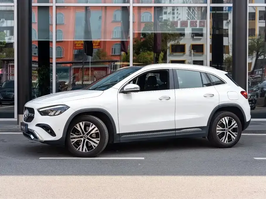 Mercedes-Benz GLA — фото 7