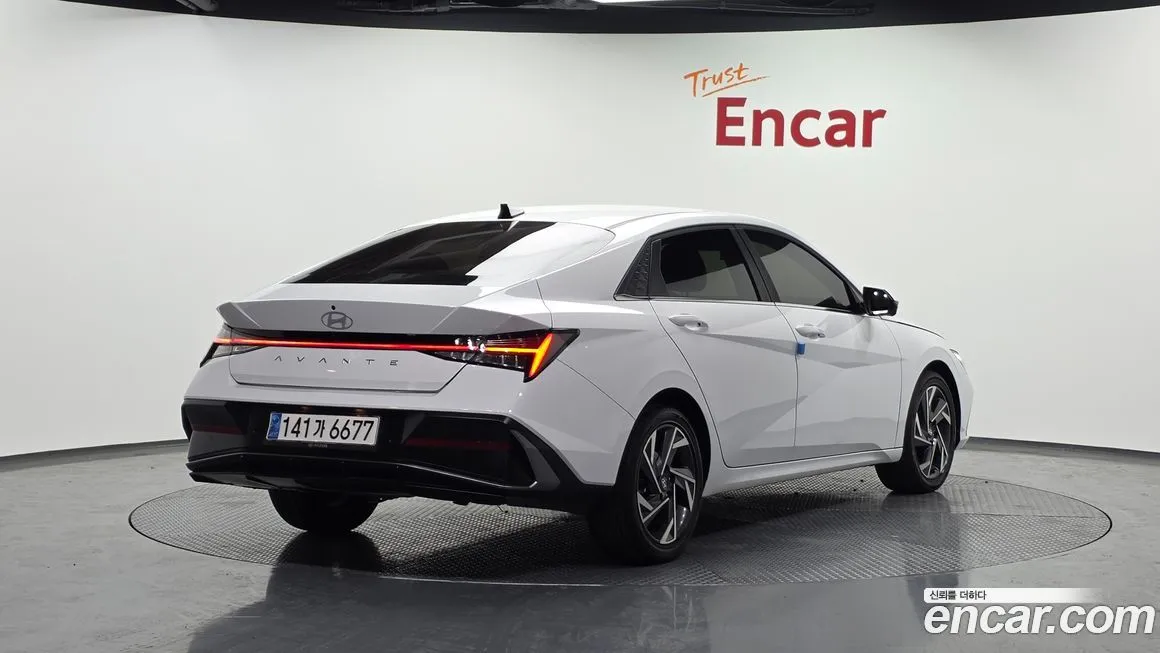 Hyundai AVANTE — фото 2
