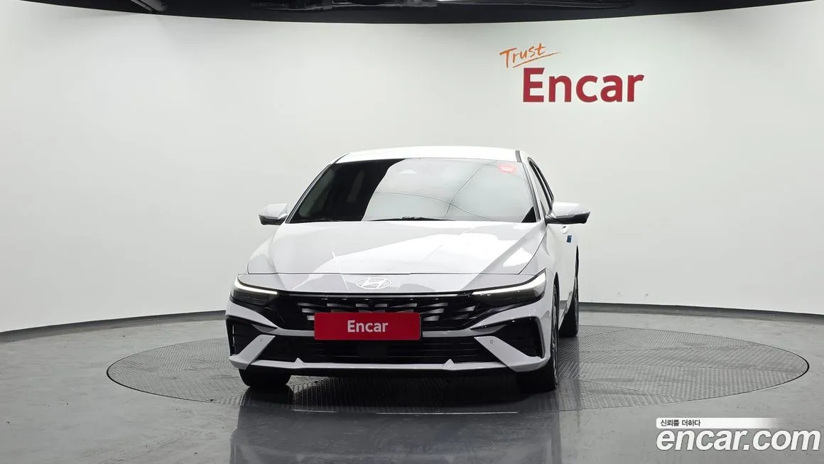Hyundai AVANTE — фото 3