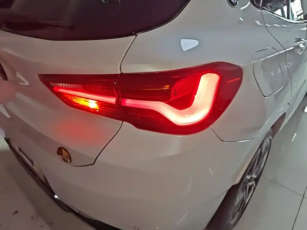 BMW X2 — фото 10