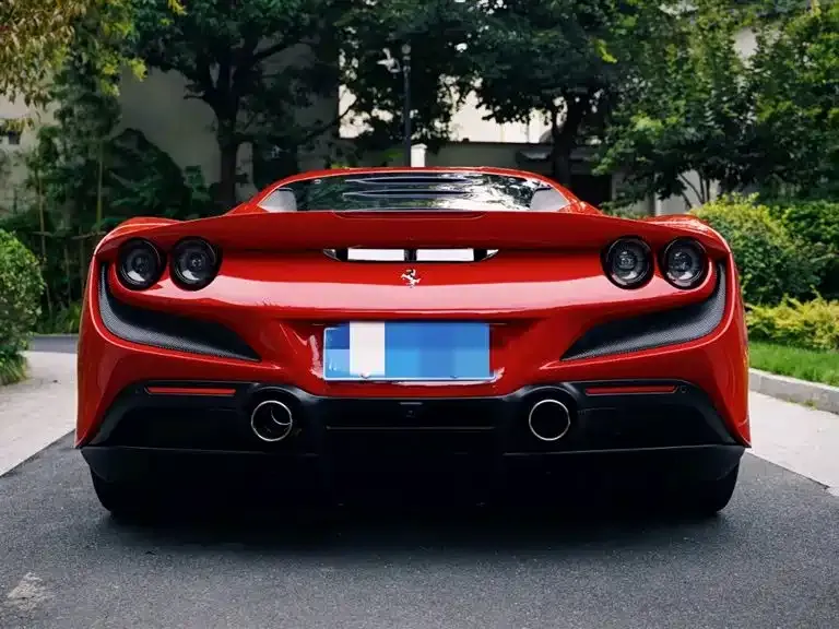 Ferrari F8 — фото 6