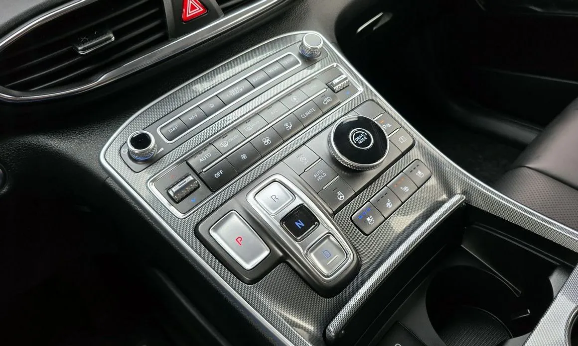 Hyundai Santafe — фото 10