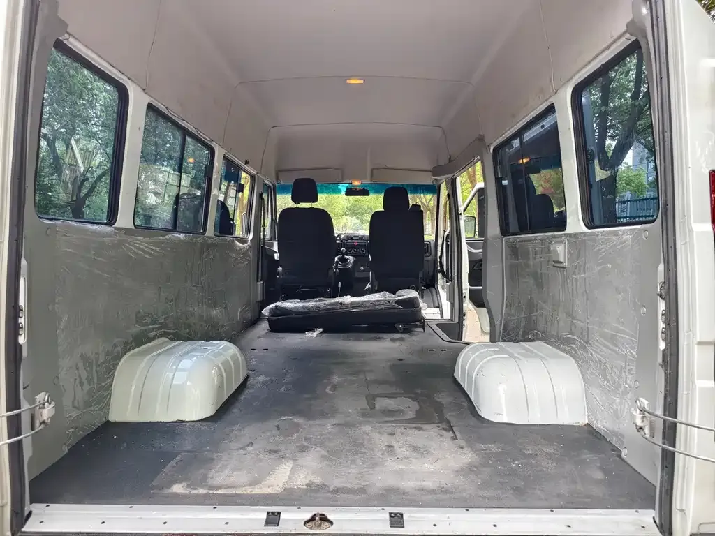 IVECO Daily 2024 из CN, фото 2