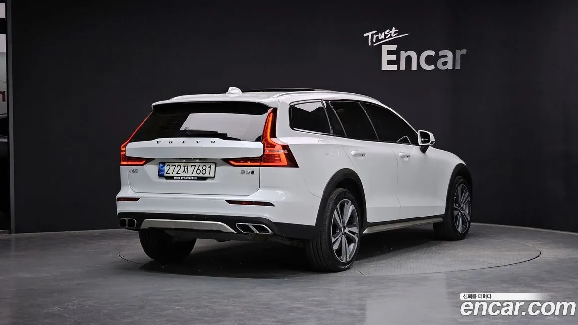 Volvo V60 2021 из KR, фото 3