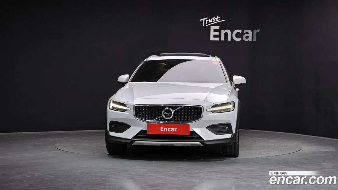 Volvo V60 2021 из KR, фото 4