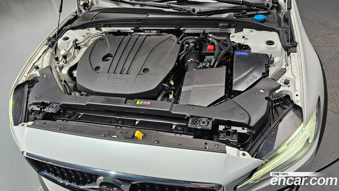 Volvo V60 2021 из KR, фото 10