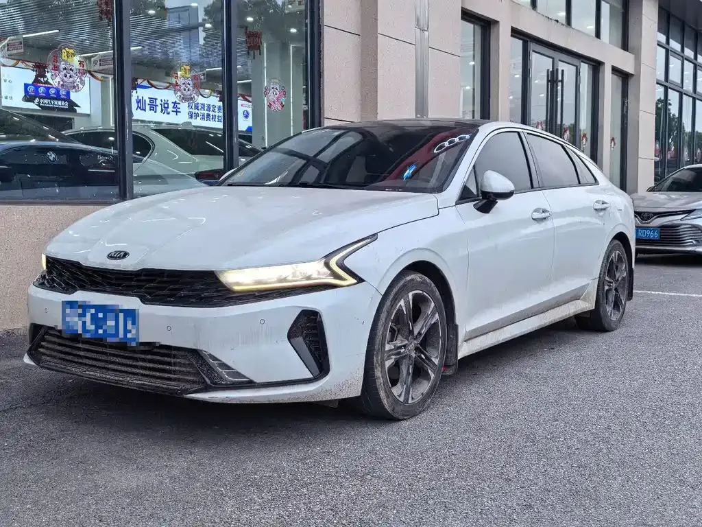 Kia K5 2021 из CN, фото 1