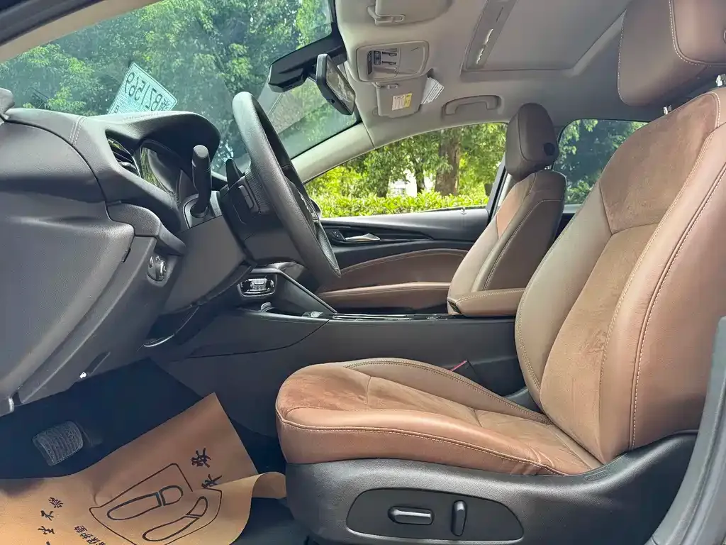 Buick Regal 2022 из CN, фото 2