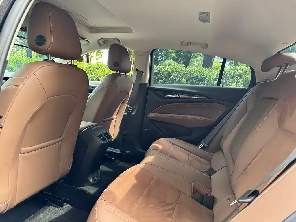 Buick Regal 2022 из CN, фото 7
