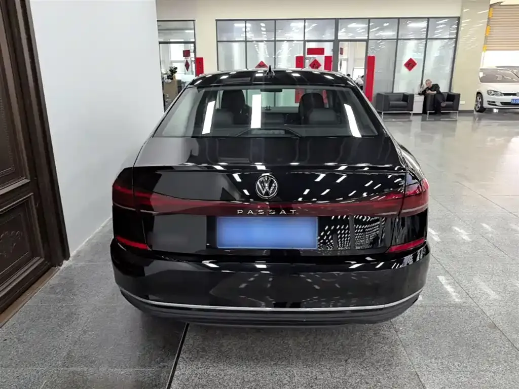 Volkswagen Passat — фото 3