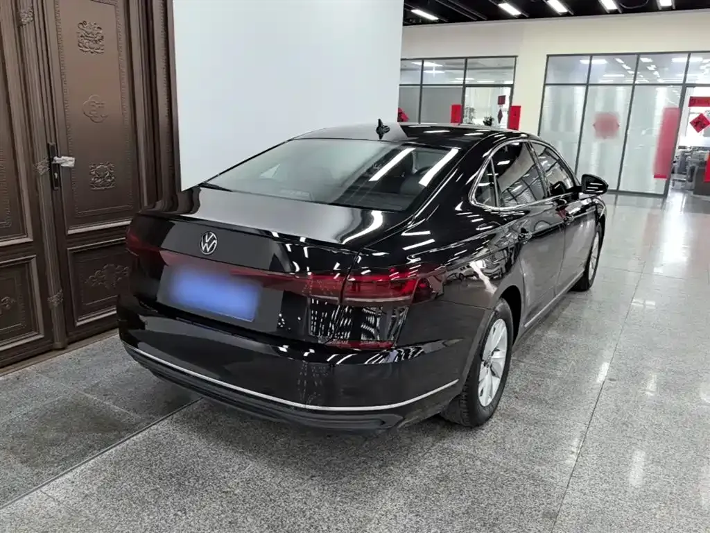 Volkswagen Passat — фото 4