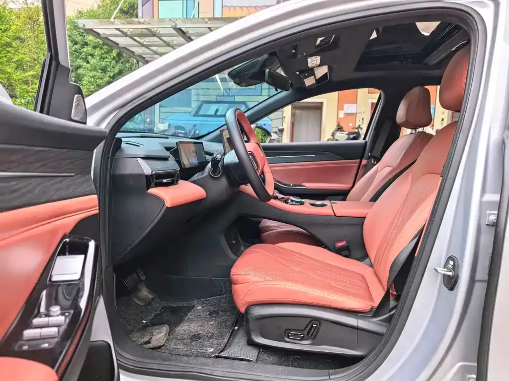 Geely Galaxy L6 2025 из CN, фото 5