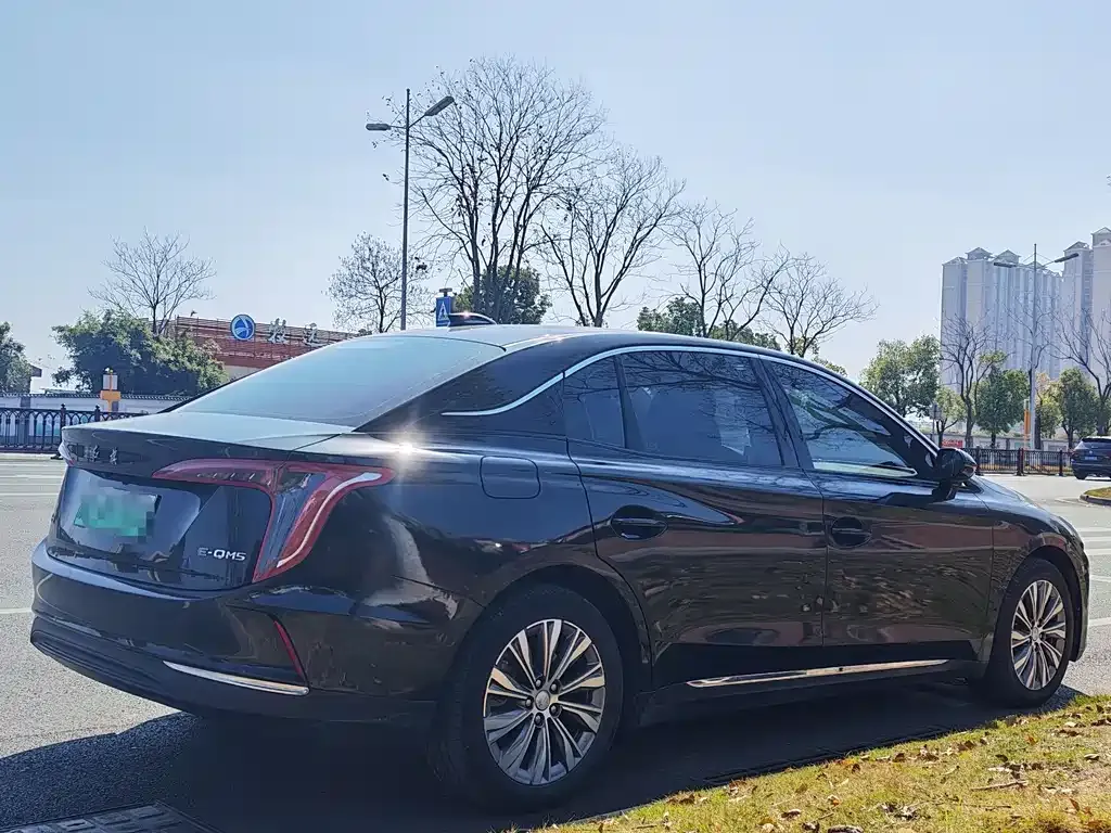 Hongqi E-QM5 2023 из CN, фото 10