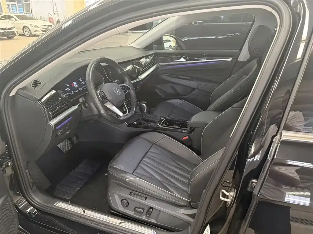 Volkswagen Passat — фото 4
