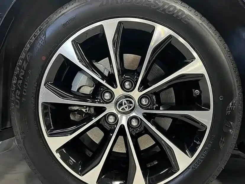 Toyota Avalon 2023 из CN, фото 7