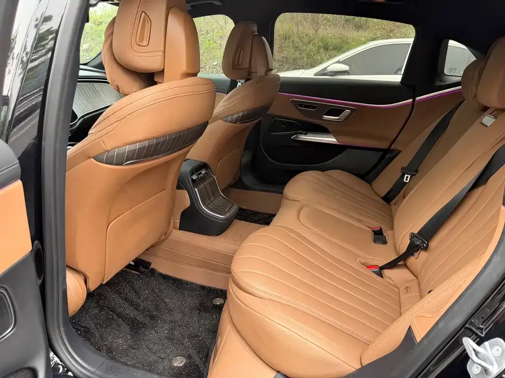 Mercedes-Benz E-Class 2024 из CN, фото 3