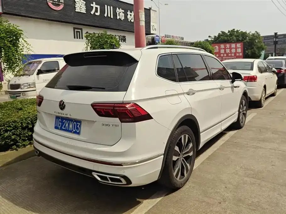 Volkswagen Tiguan L — фото 2