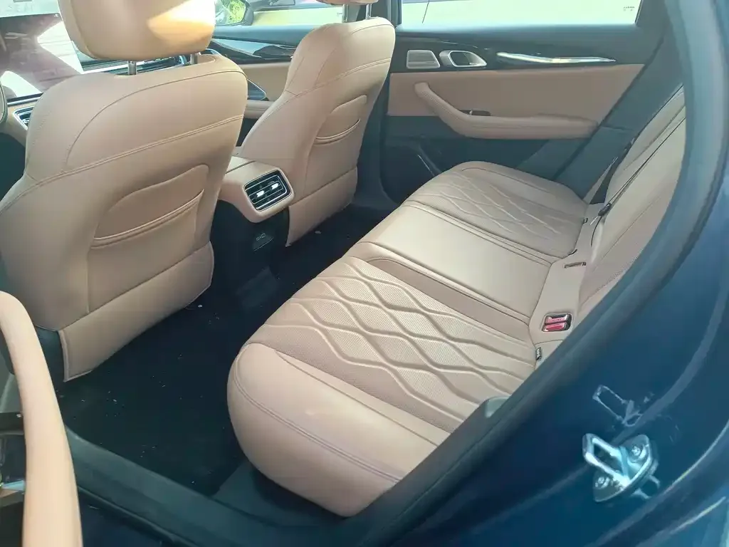 Geely 银河A7 EM 2025 из CN, фото 2