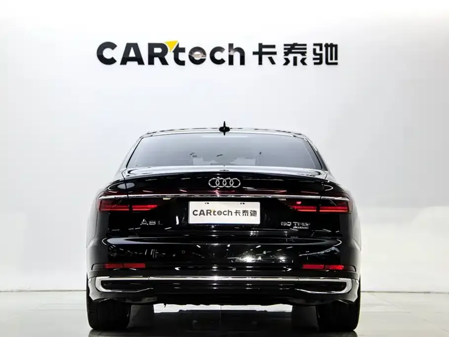Audi A8 — фото 4