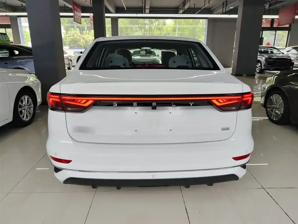 Geely Emgrand 2025 из CN, фото 4
