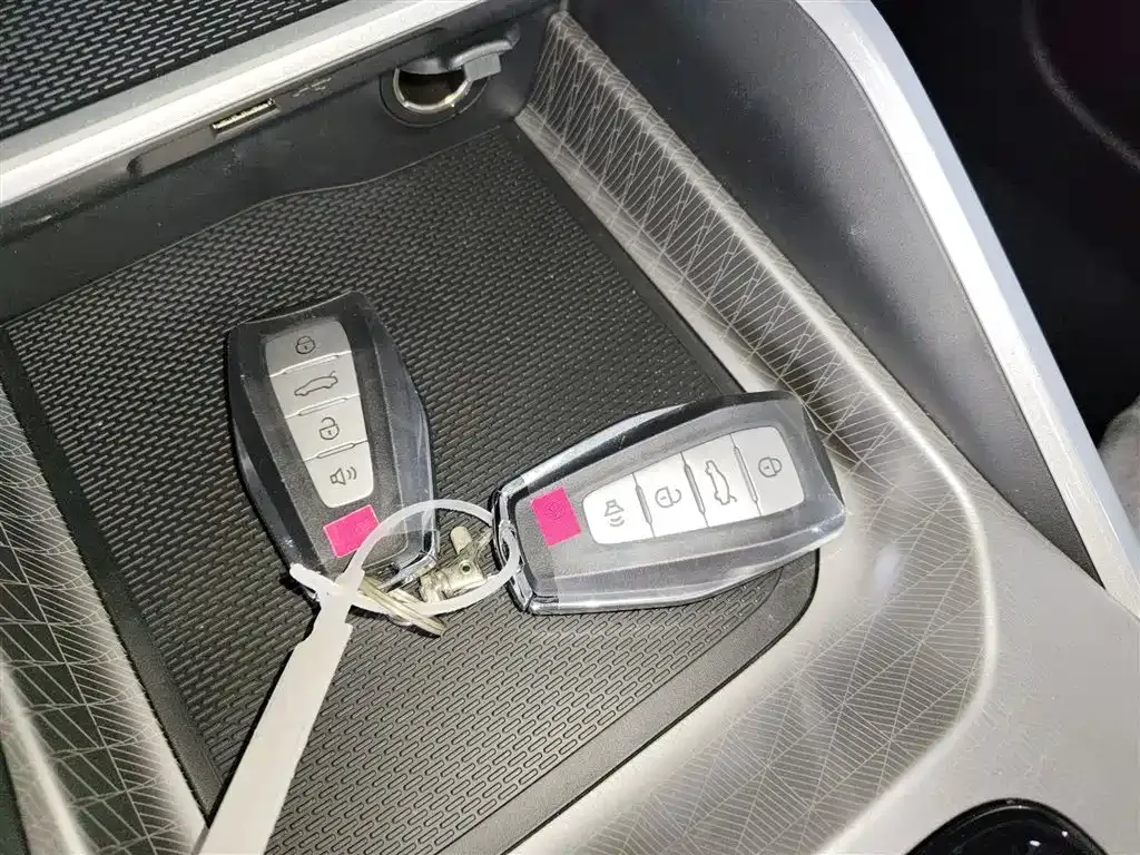 Geely Emgrand 2025 из CN, фото 9