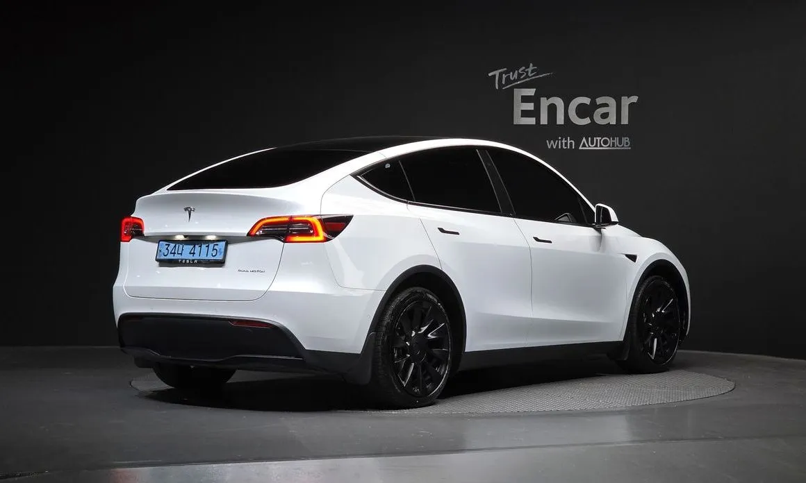Tesla Model Y — фото 4