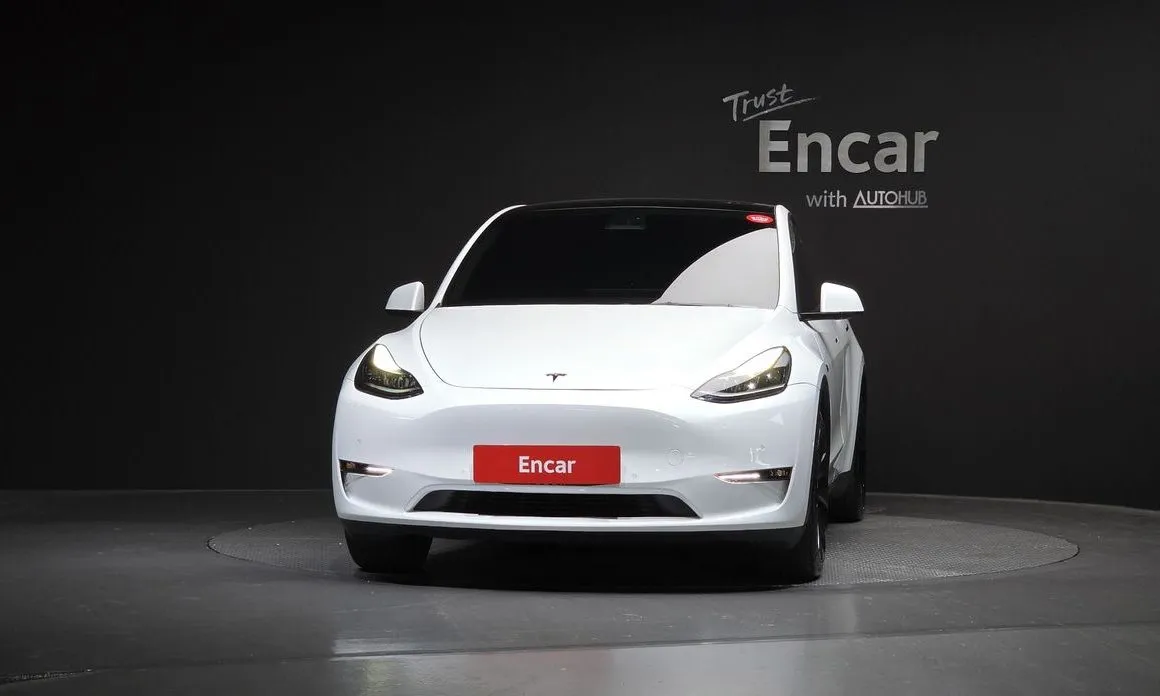 Tesla Model Y — фото 6