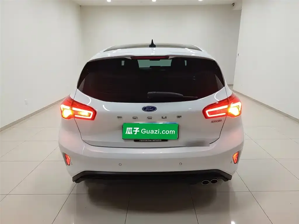 Ford Focus 2023 из CN, фото 5
