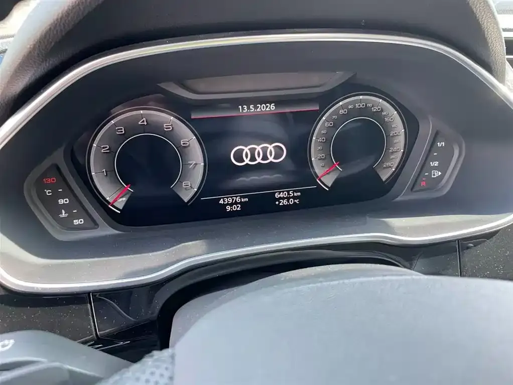 Audi Q3 — фото 3