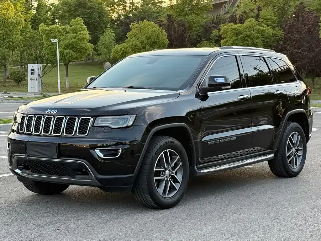 Jeep Grand Cherokee (Import)