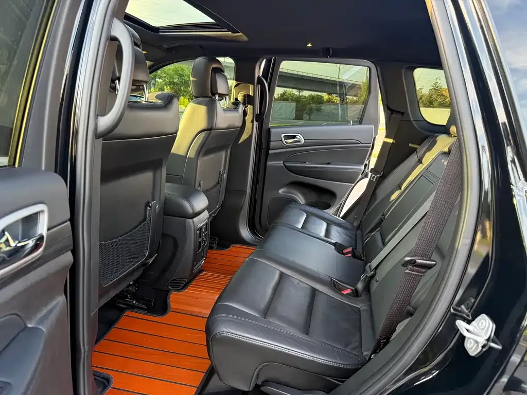 Jeep Grand Cherokee (Import) 2022 из CN, фото 6