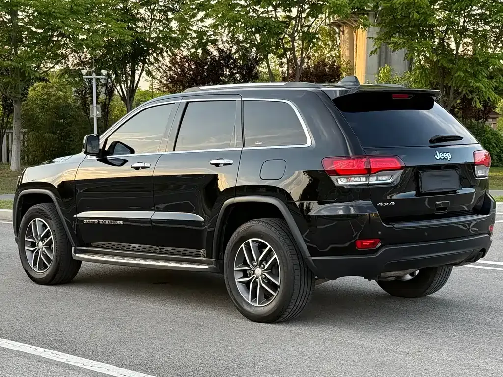 Jeep Grand Cherokee (Import) 2022 из CN, фото 5