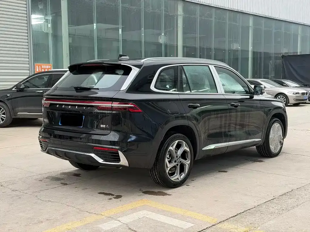 Geely Xingyue L — фото 3