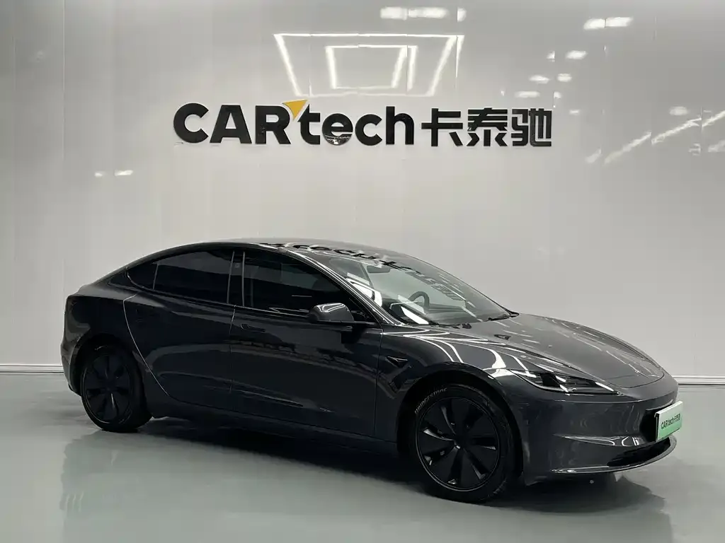 Tesla Model 3 — фото 3