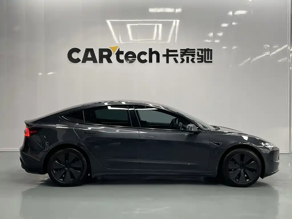 Tesla Model 3 — фото 2