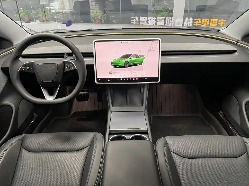 Tesla Model 3 — фото 10