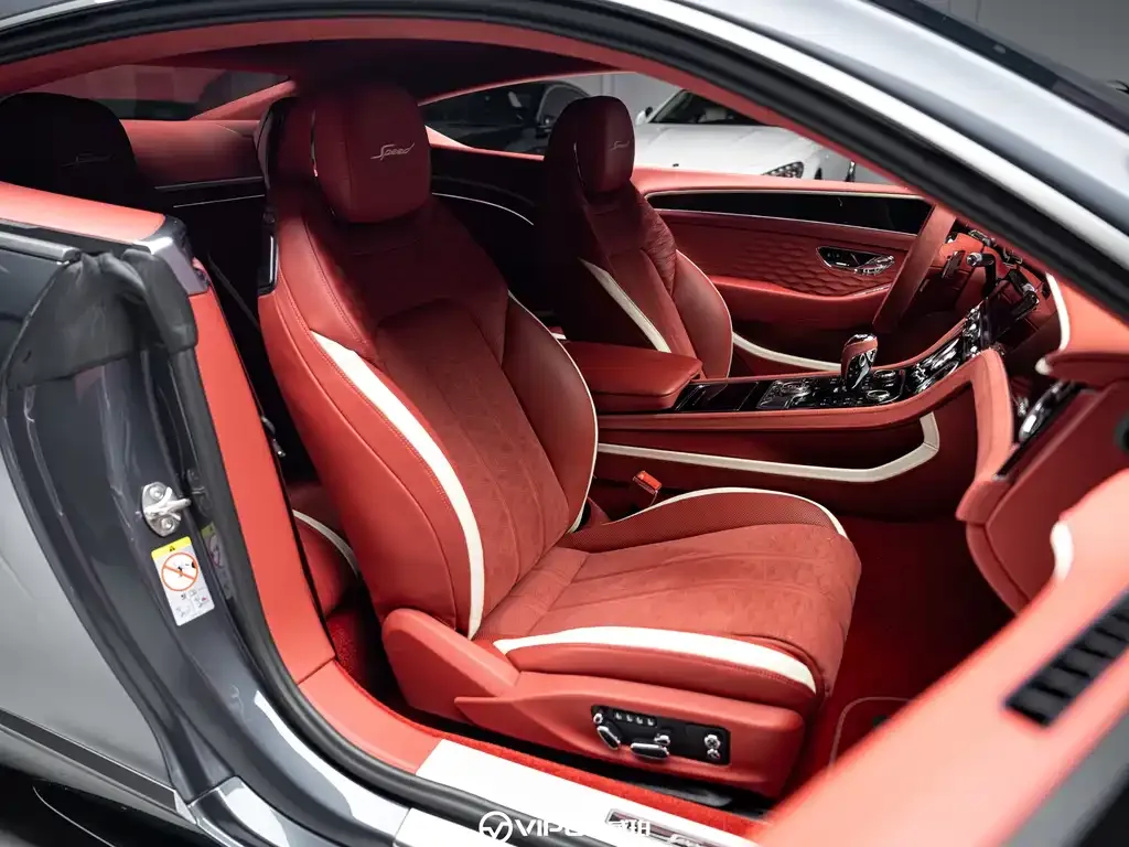 Bentley Continental PHEV 2025 из CN, фото 9