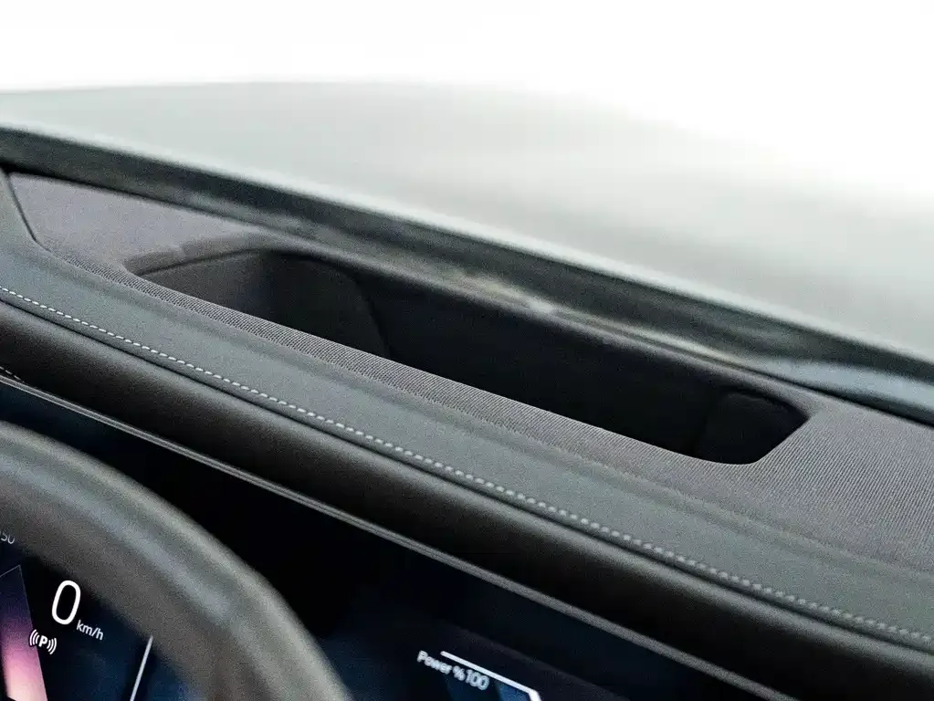 BMW 7 Series 2025 из CN, фото 8