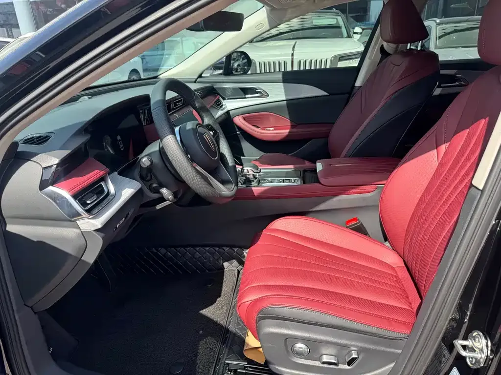 Hongqi H5 PHEV 2025 из CN, фото 2