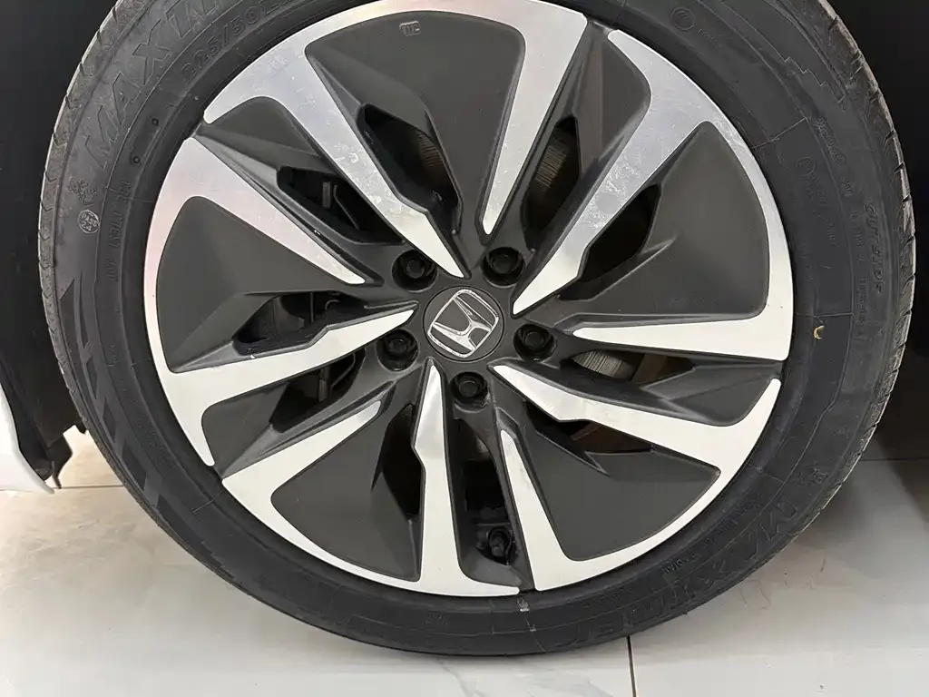 Honda Inspire — фото 6