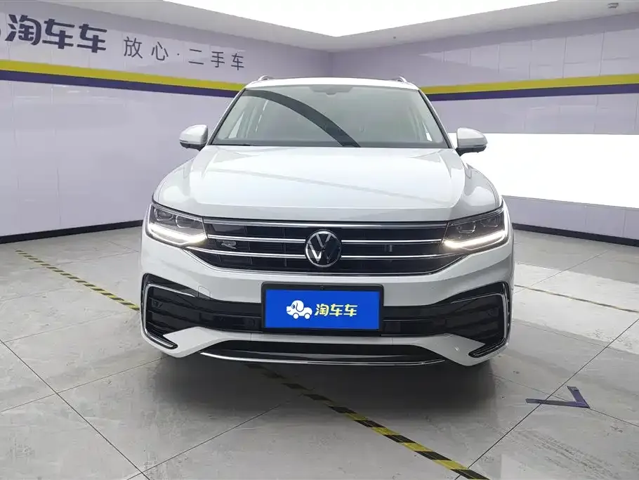 Volkswagen Tiguan L — фото 6