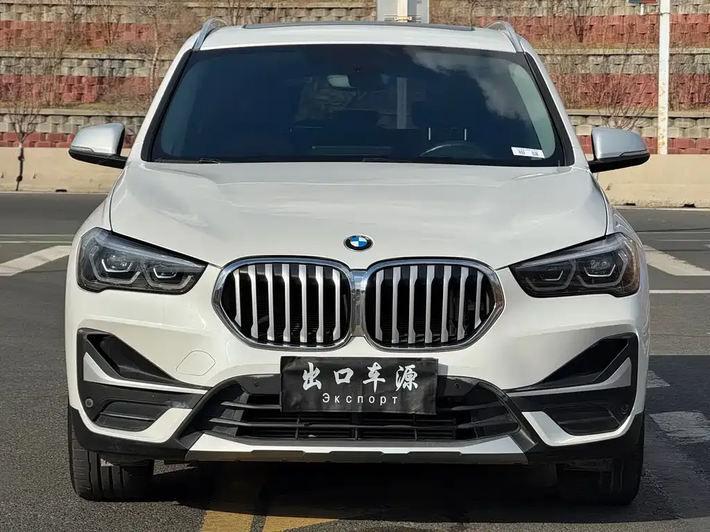 BMW X1 — фото 7