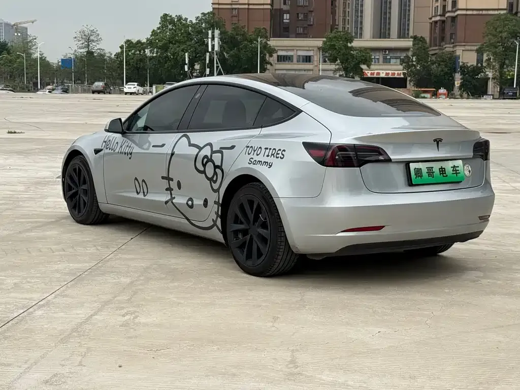 Tesla Model 3 — фото 6
