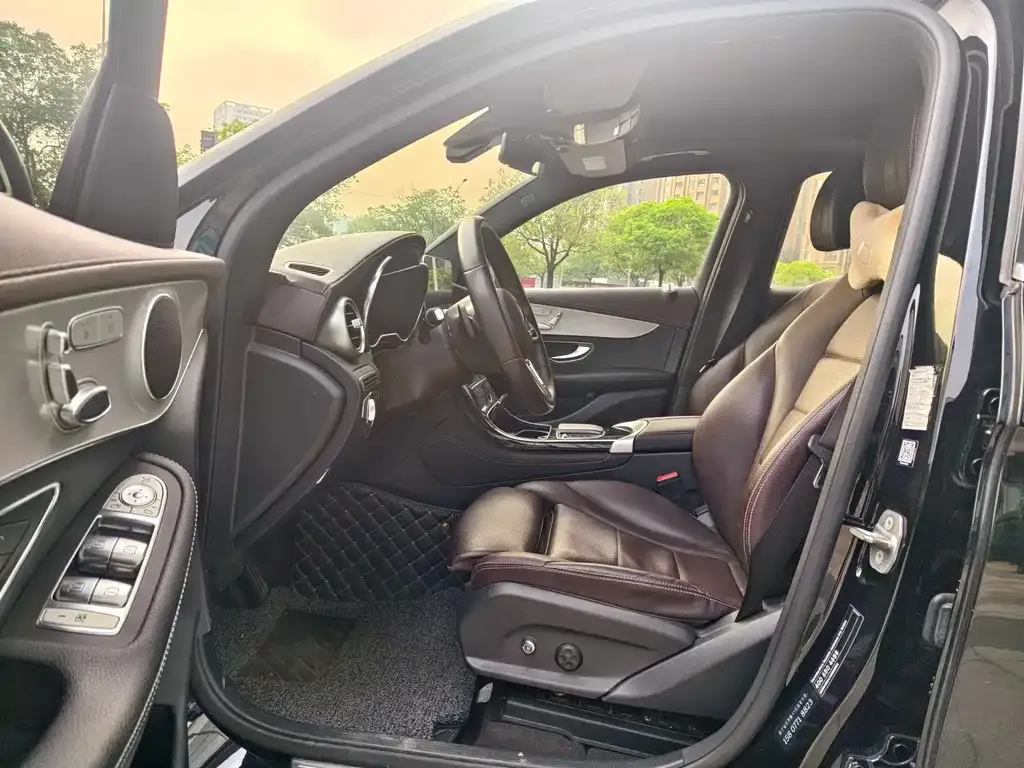 Mercedes-Benz GLC 2021 из CN, фото 10