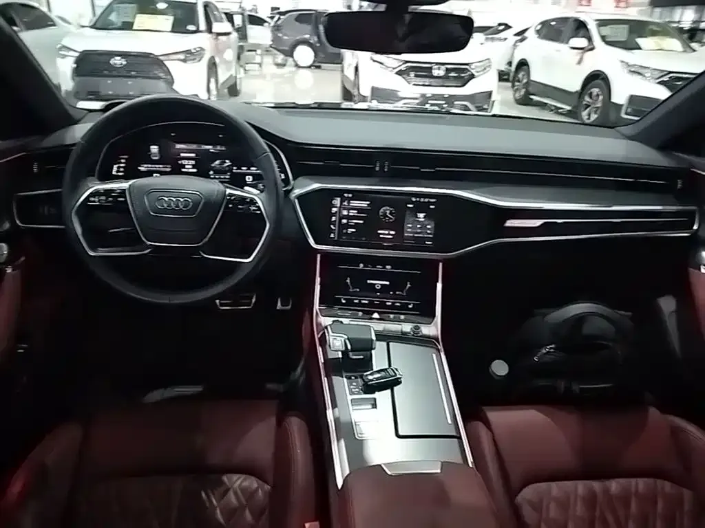 Audi A7L — фото 2