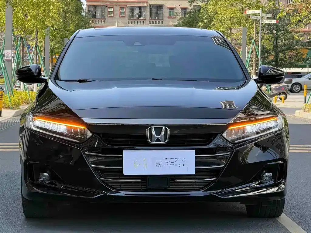 Honda Accord — фото 5