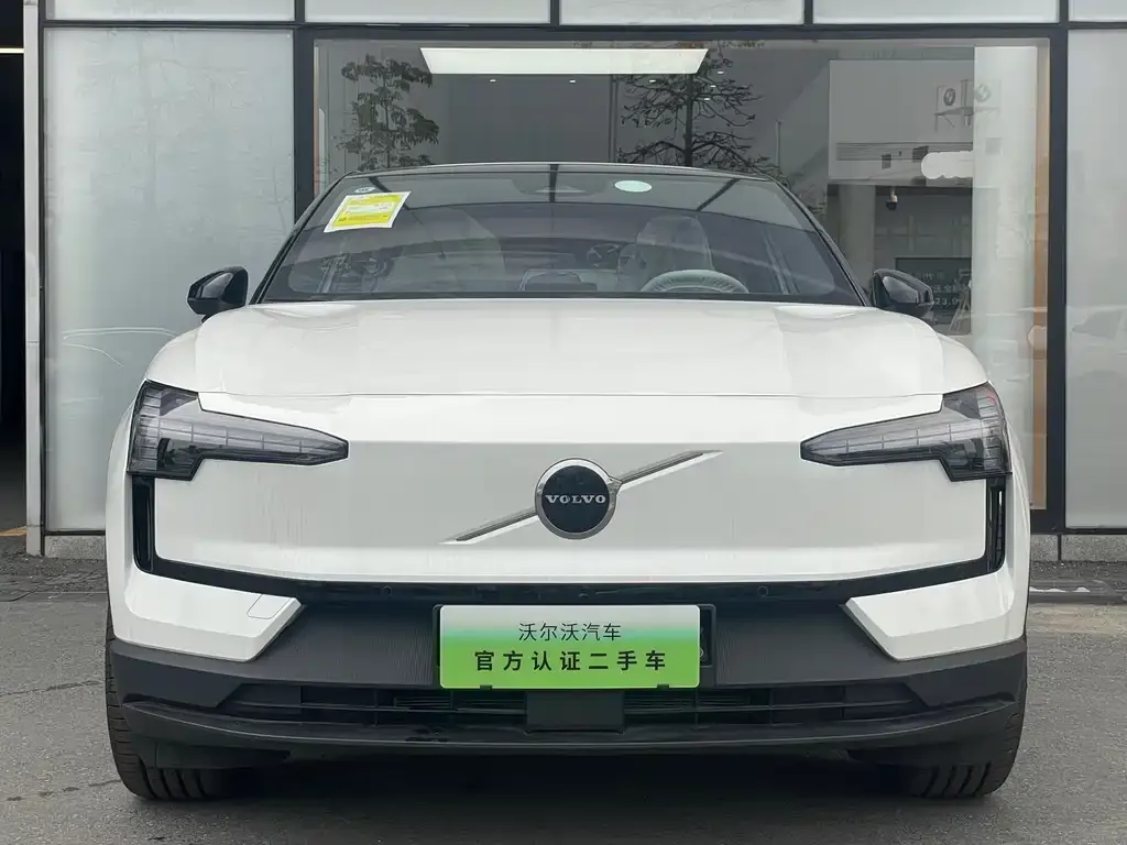 Volvo EX30 2025 из CN, фото 4