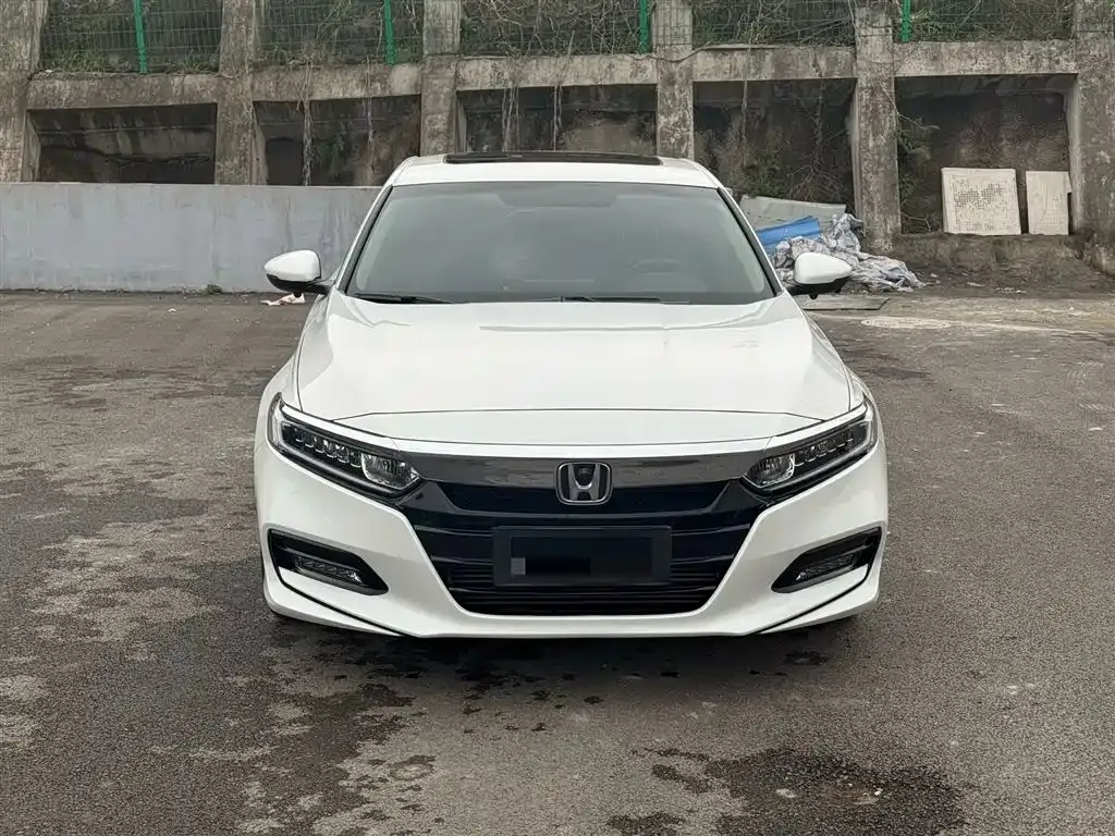 Honda Accord — фото 4