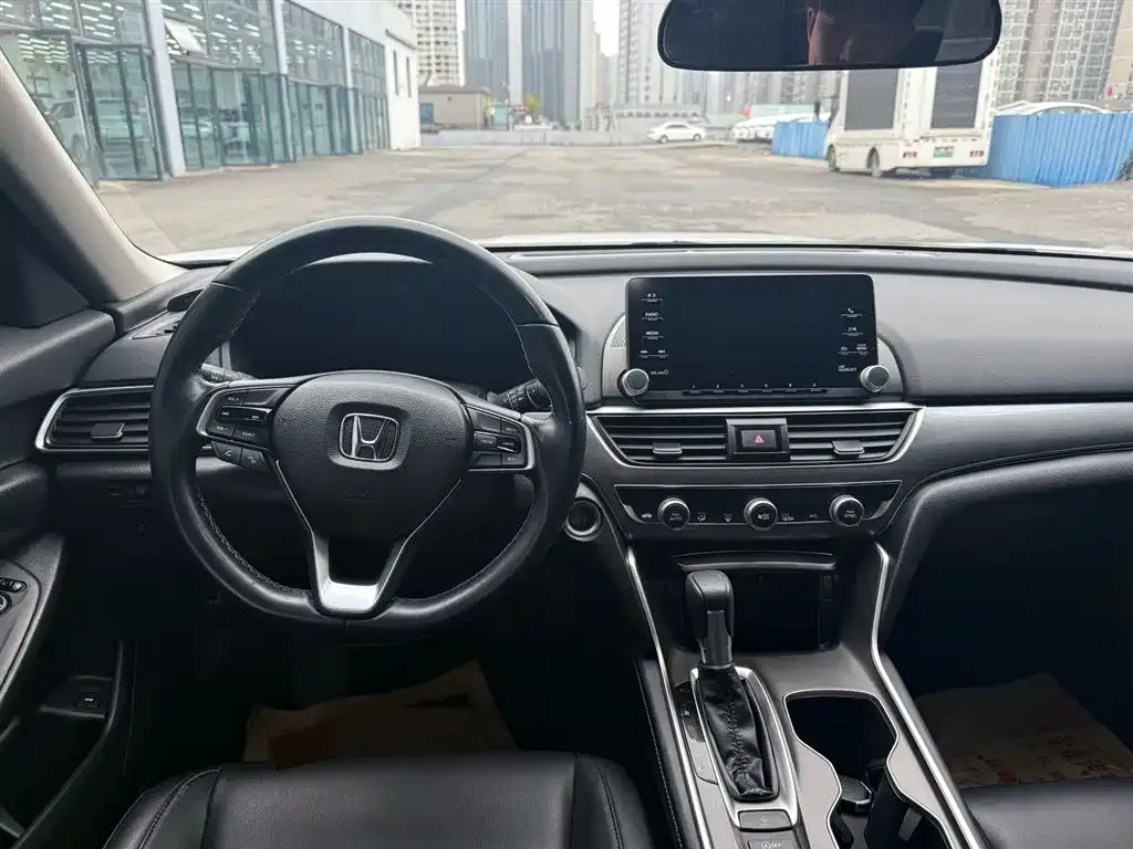 Honda Accord — фото 3